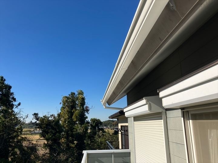 雨樋の交換工事が完工した状態