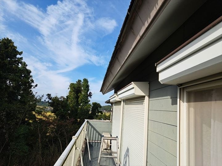 既存の雨樋を撤去