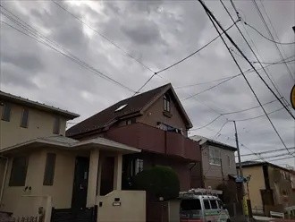 劣化した棟板金の点検調査