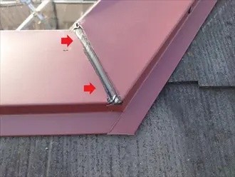 板金の継ぎ目にシーリングを充填