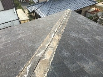 既存の棟板金と貫板を撤去作業の工程
