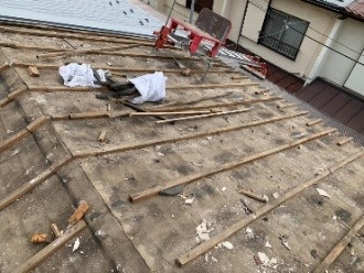 かわらUの撤去作業