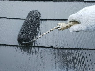 ファインシリコンベストで上塗り作業