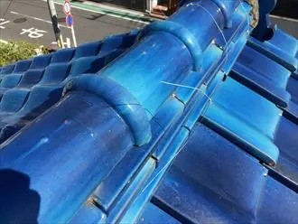 銅線が切れた棟瓦