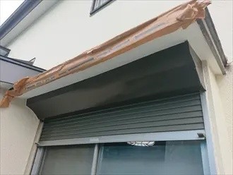 令和元年房総半島台風の影響で霧除けのトタンが破損