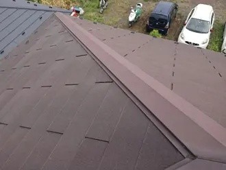 屋根の棟板金