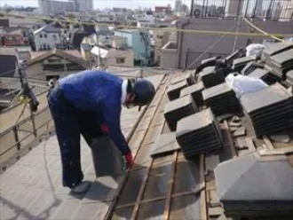 スレート屋根材の撤去作業
