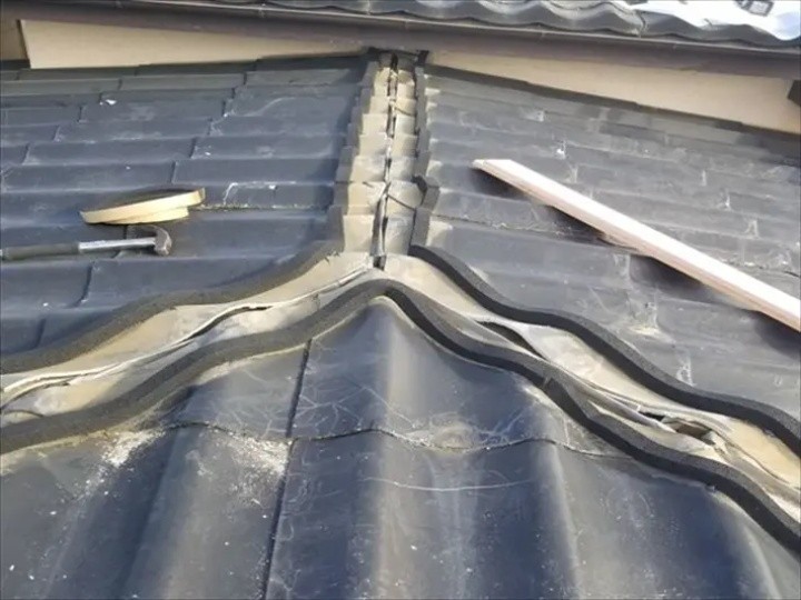 面戸を取り付けた後の屋根