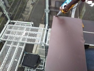 笠木板金の設置