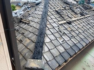 漆喰で土台を作り後