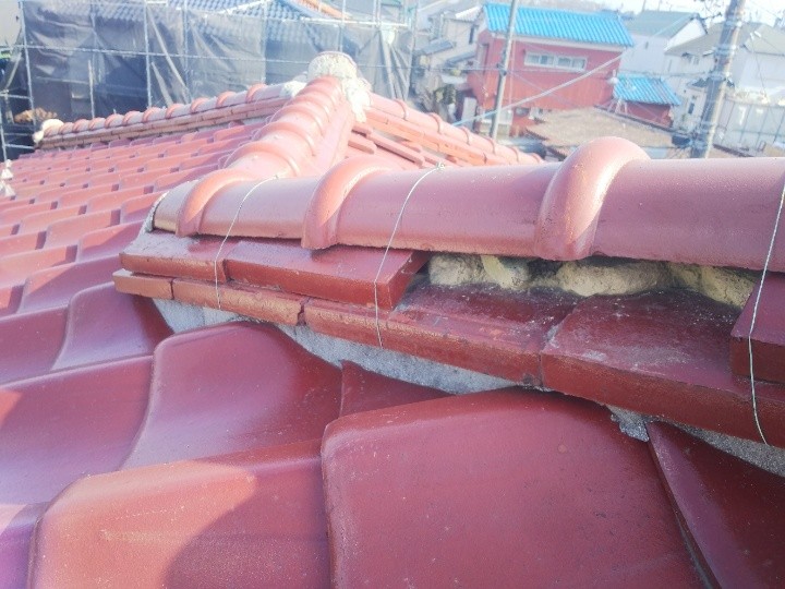 熨斗瓦が外れてしまった箇所の様子