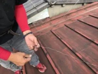 アンテナ線の補修作業