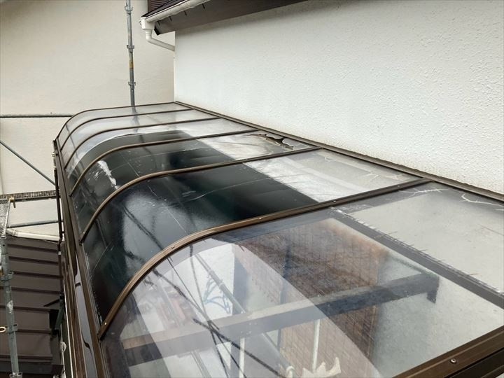 サンルーム屋根の破損状況