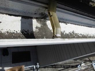 既存の「軒樋と支持金具」を取り外し