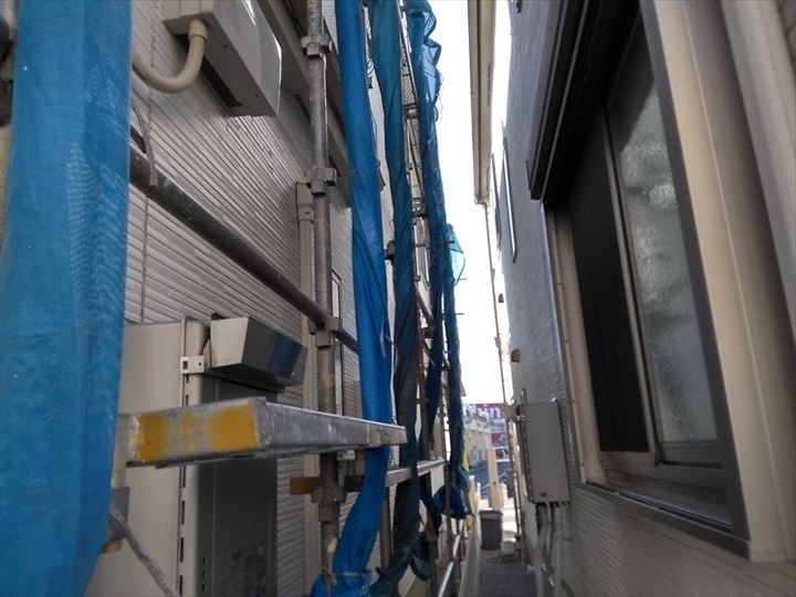 部分足場を架設