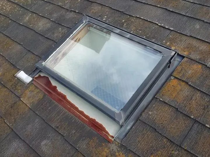 錆びついた天窓