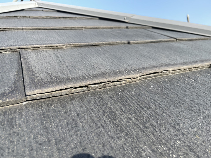 独特な劣化症状を見せるパミールに注意｜相模原市で多発するスレート屋根のトラブル