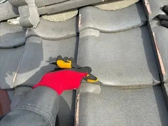 谷板金交換工事を着工