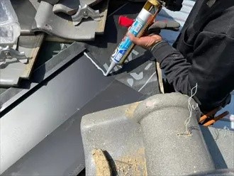 取り合い部分にコーキング処理