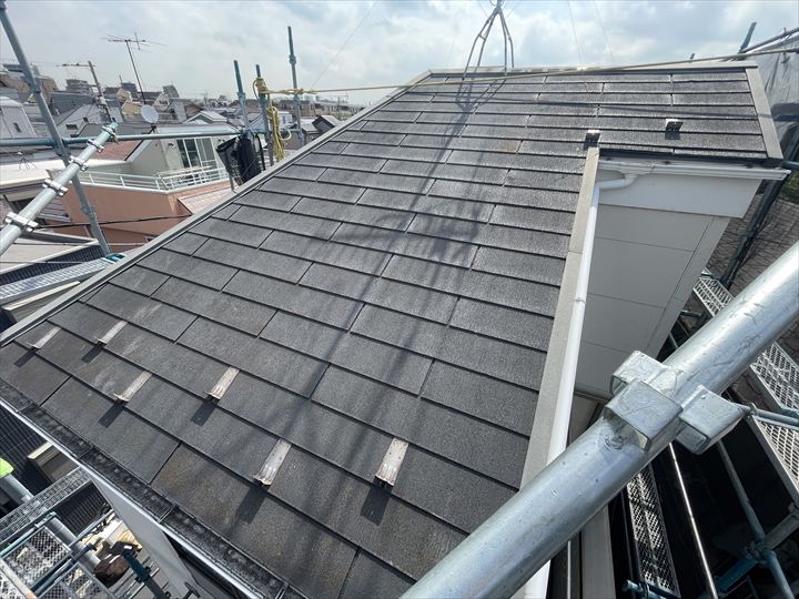 外壁工事中に普段確認できない屋根の点検