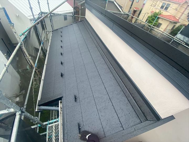 屋根カバー工事完了