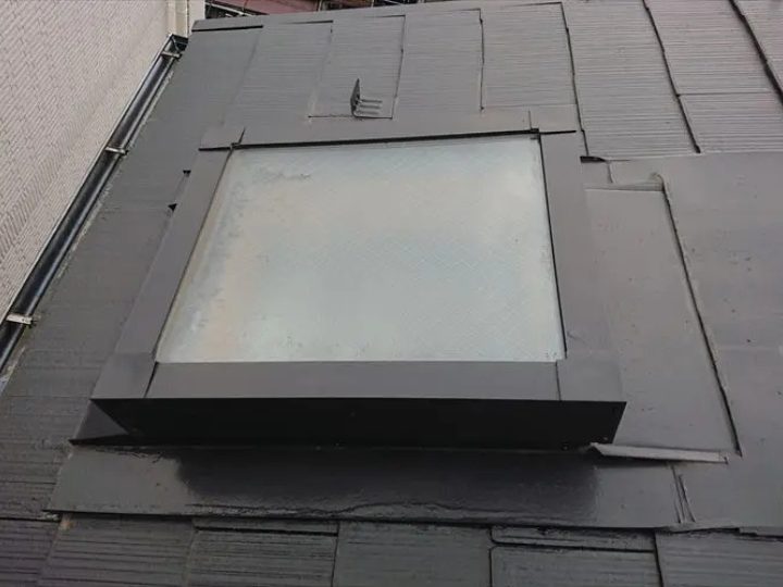 雨漏りが発生している天窓