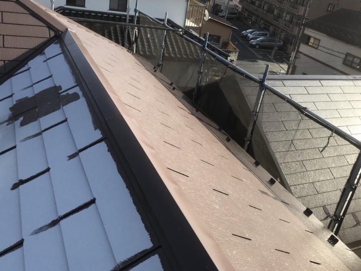 サーモアイ４Ｆで「中塗り」作業