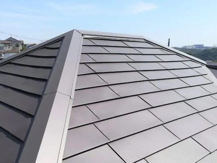 ガルバリウム鋼板の屋根