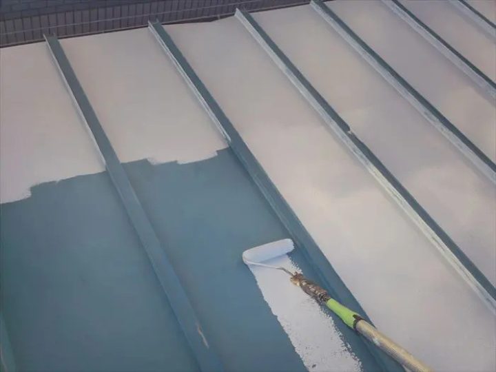 金属塗装の様子