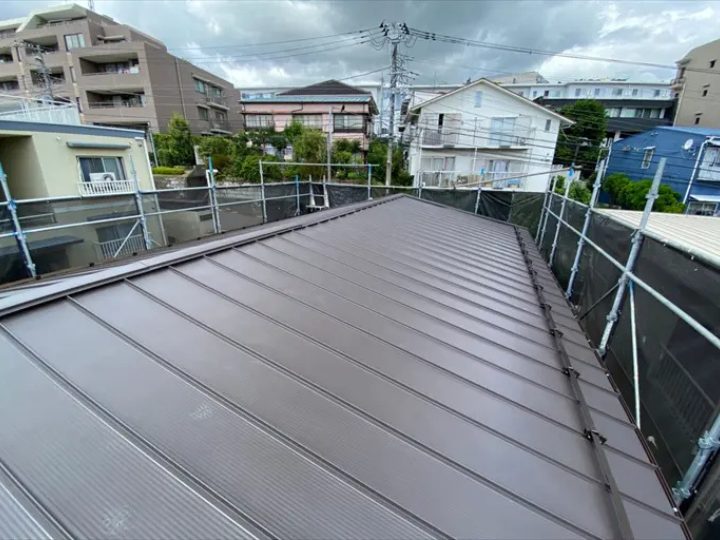 ガルバリウム鋼板の立平葺き