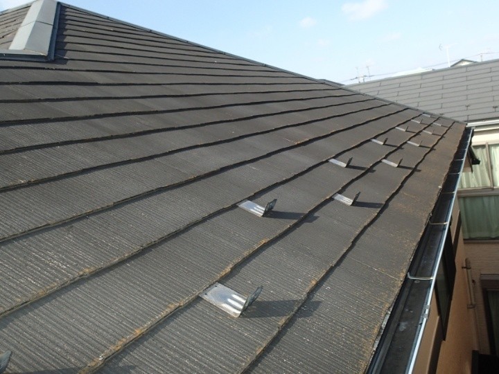 劣化したスレート屋根