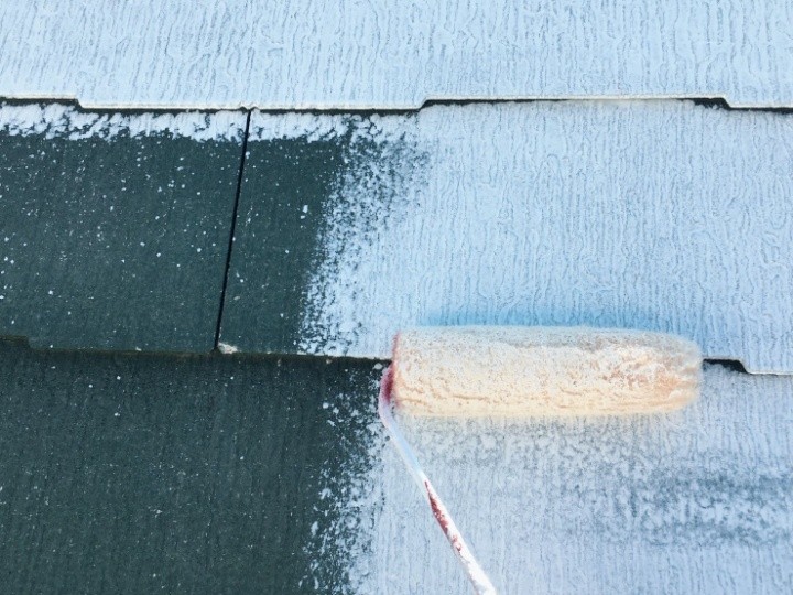 サーモアイ専用シーラーで下塗り