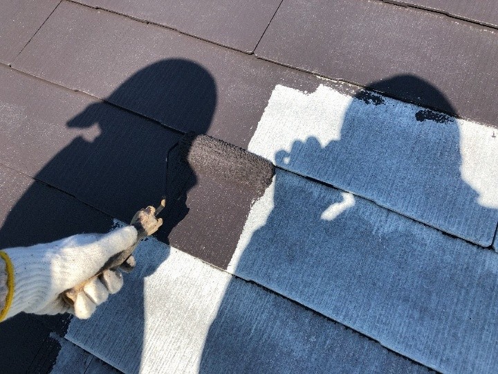 遮熱塗料サーモアイSiで中塗り