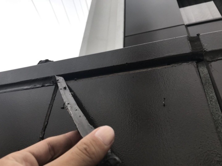 既存の板金を一部撤去