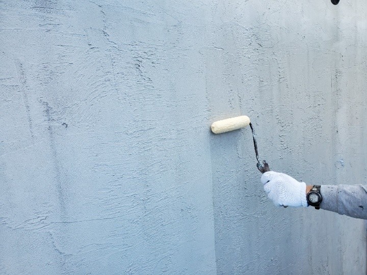 下塗り専用のシーラーを塗装