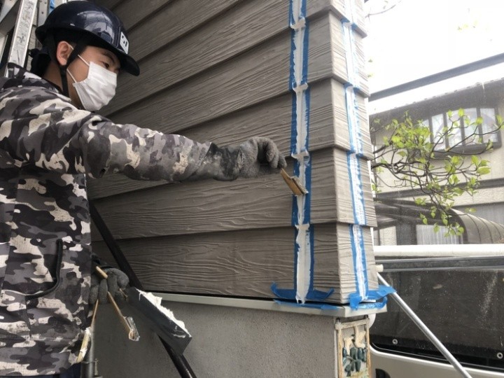 サイディング外壁のコーキング打ち替え