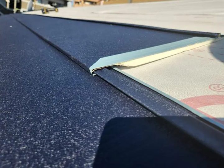 SGL鋼板の屋根材