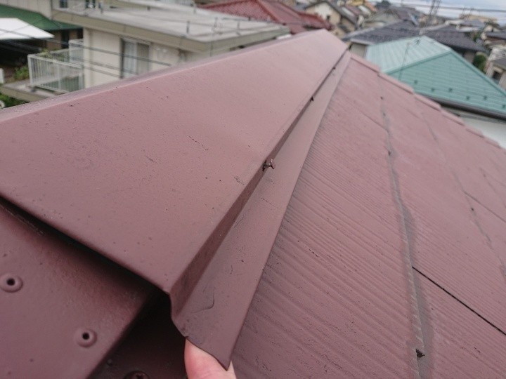 棟板金が浮いて固定力が低下