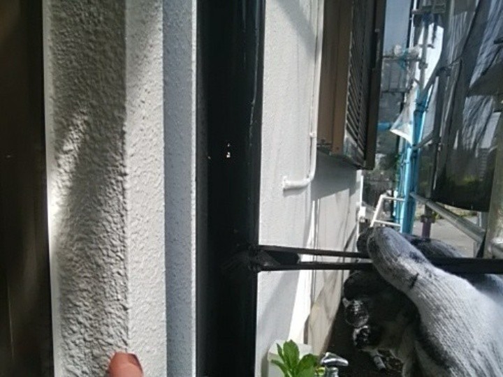 ファインSiで付帯部を塗装