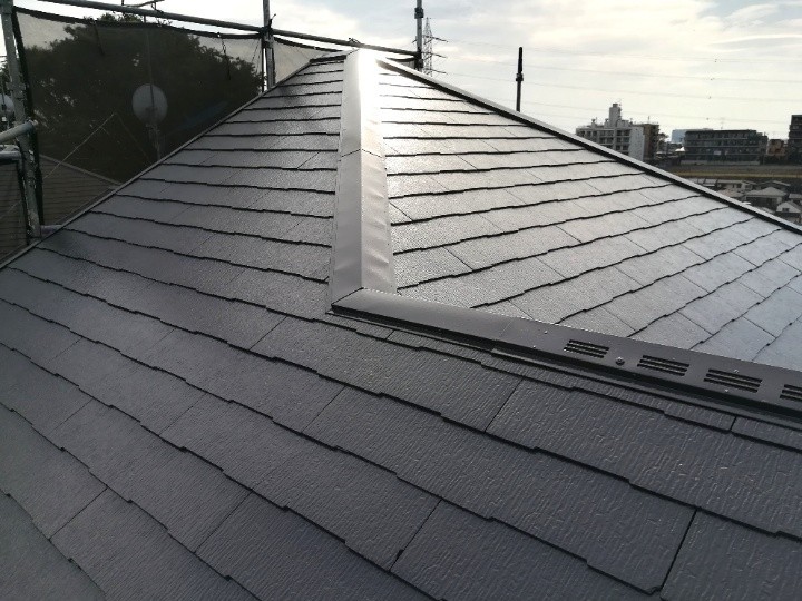 サーモアイSi（クールダークグレー）で上塗り作業