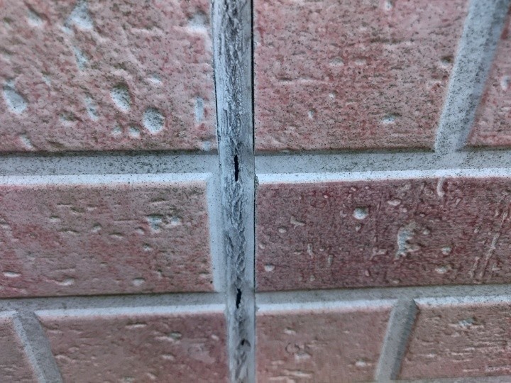 コーキングの状態を確認