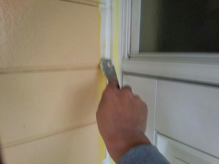 外壁のコーキング「打ち替え・打ち増し」作業