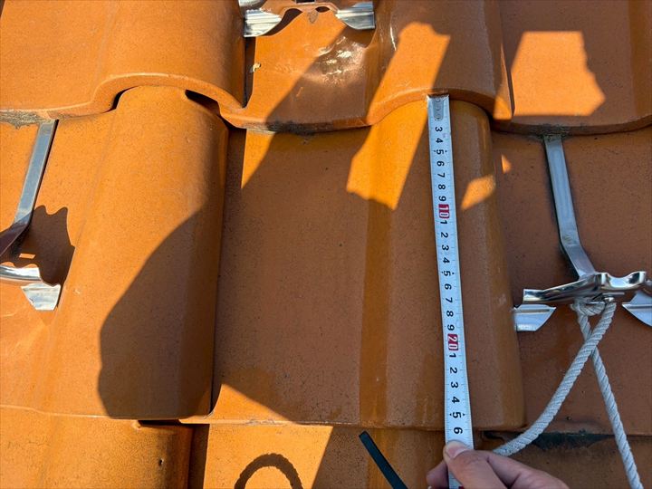 瓦の大きさをチェック