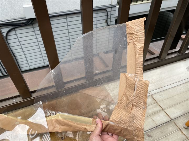 危険な落下パネル