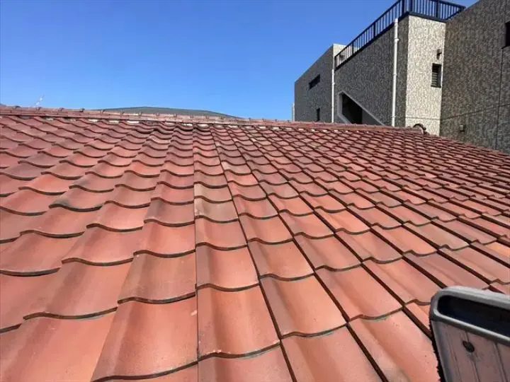 瓦屋根