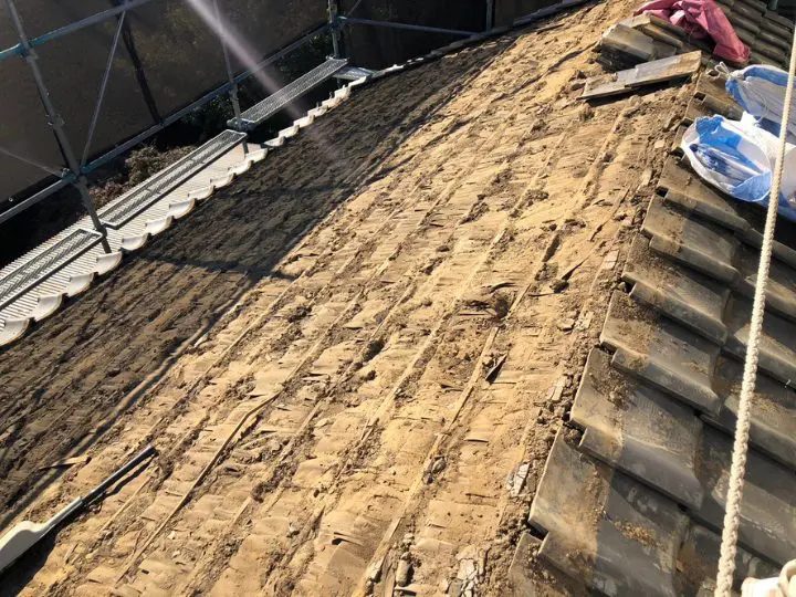 瓦を撤去した屋根