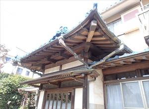 雨樋破損｜格安雨樋修理！銅製雨樋もご対応いたします｜横浜市泉区