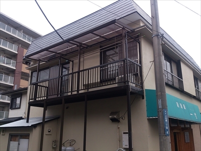 【即時対応！パラペット雨漏り】旭区　共用店舗　瓦棒屋根