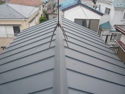 横浜市緑区にてU瓦から金属瓦へ葺き替えのお見積り