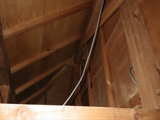 小屋裏